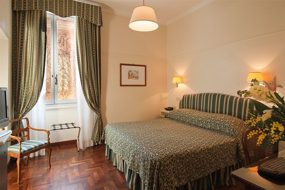 Hotel Fontanella Borghese Roma Esterno foto
