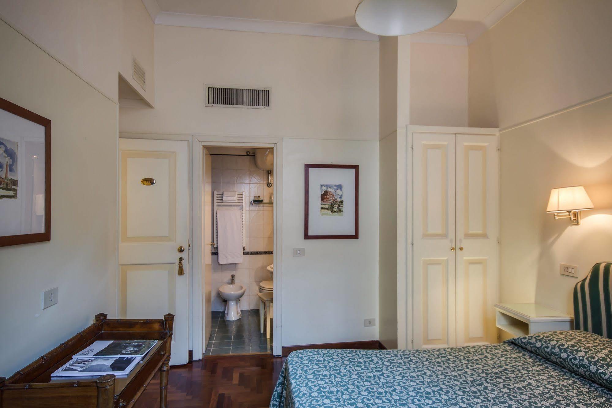 Hotel Fontanella Borghese Roma Esterno foto